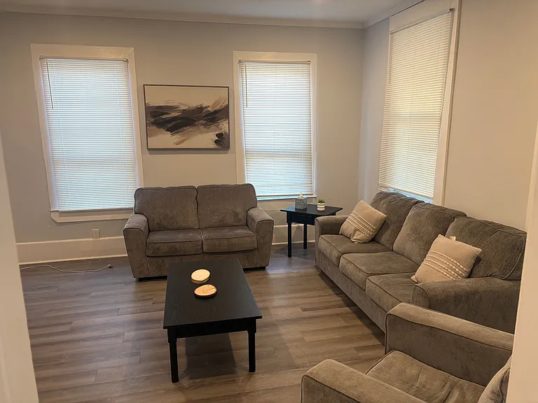 1337 Duncan Ave — Photo 5