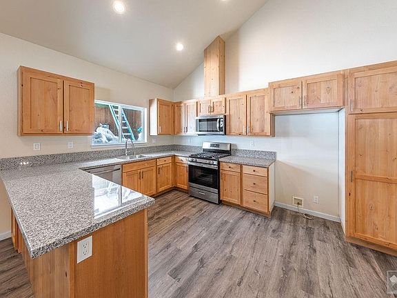 5th image of 958 San Jose Ave
