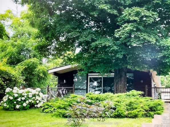 2238 Lakeshore Rd E, Oro Medonte, ON L0L 1T0
