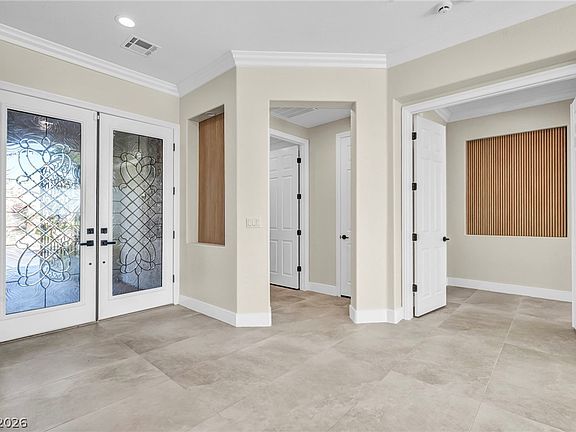 5th image of 4754 Riva De Romanza St