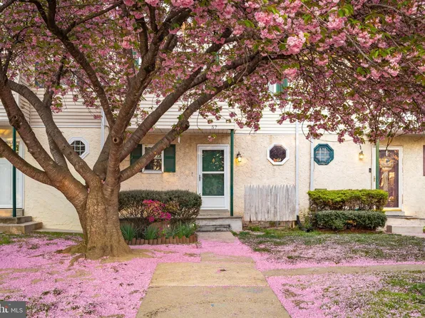57 Brighton Ct, Downingtown, PA 19335