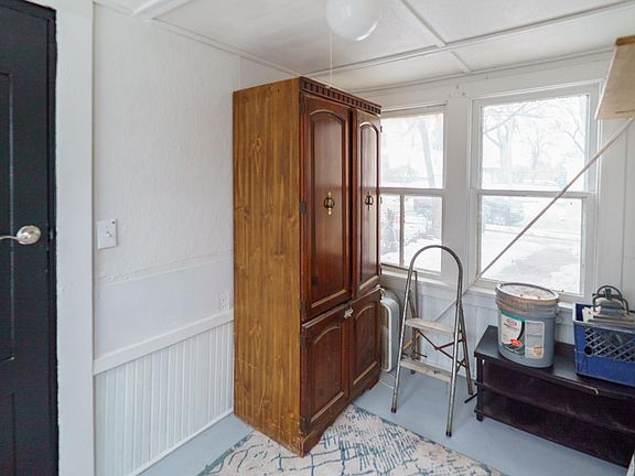 5th image of 1811 W Palmer Ave