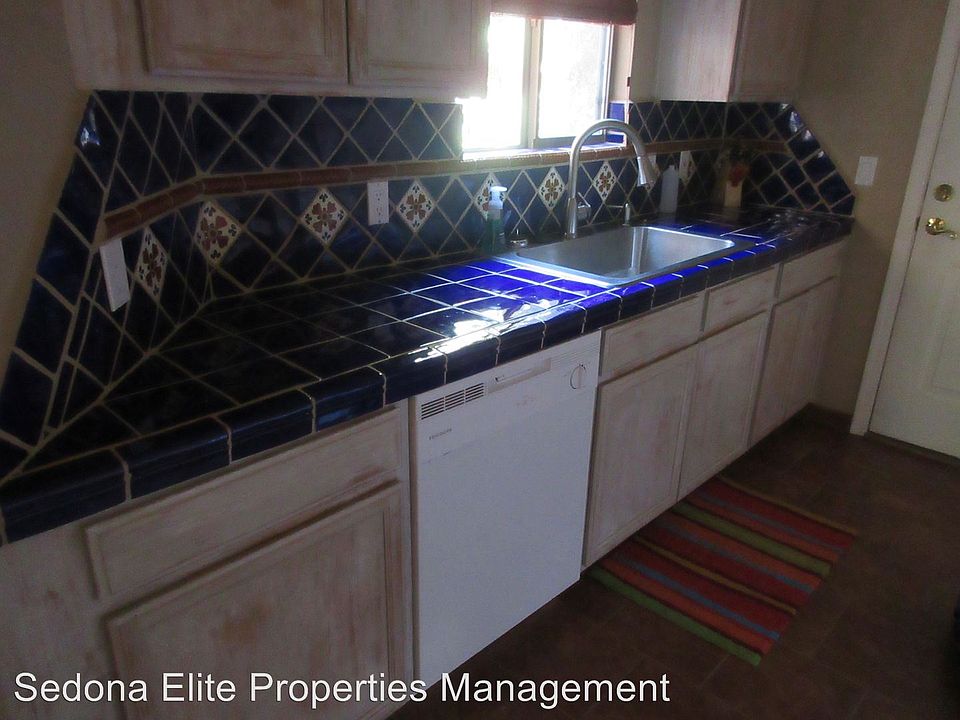 2nd image of 415 Desert Poppy Dr