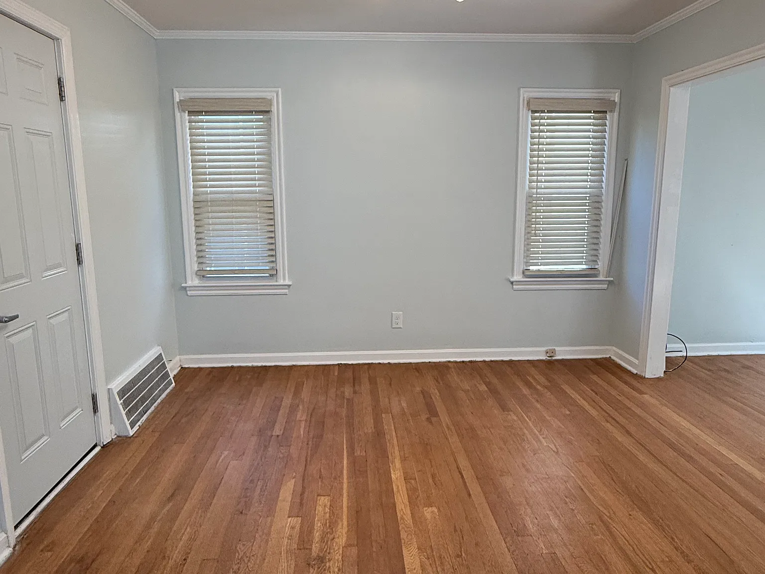 3 bed, 1500 sqft, $2,400 — Photo 3