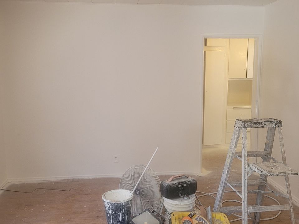 Living Room (under renovation)