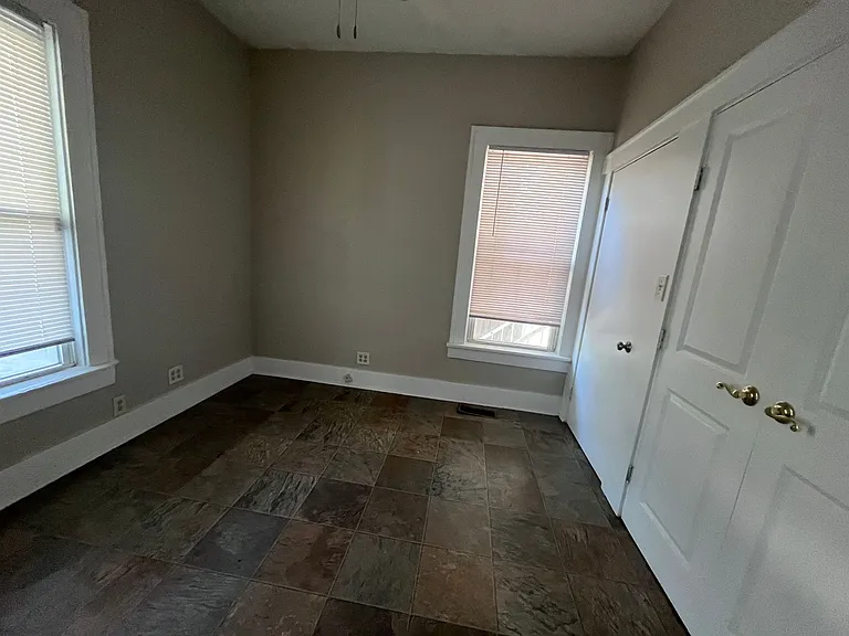 2124 N Arkansas Ave — Photo 3