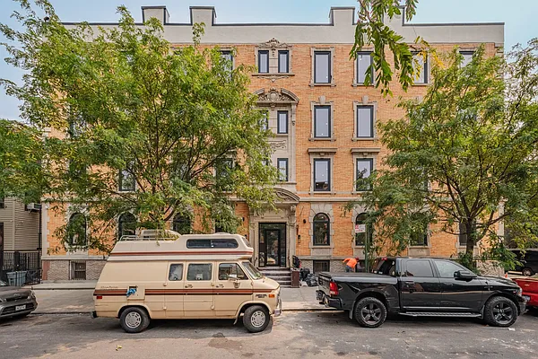 Rented by Space Link Realty | media 13