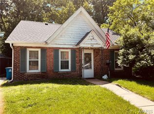 807 College Ave, Alton, IL 62002