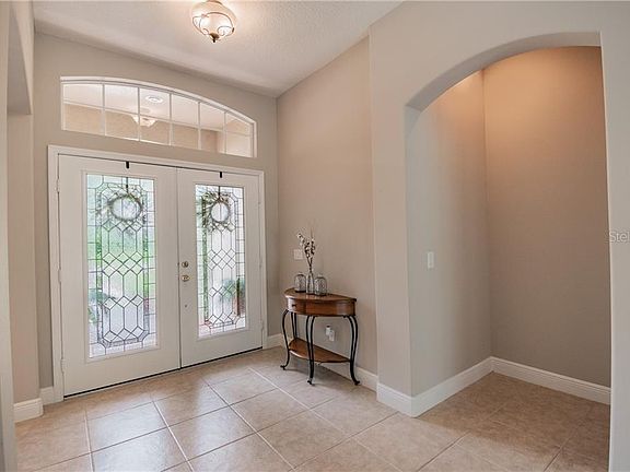 5th image of 914 Fairmeadows Ct