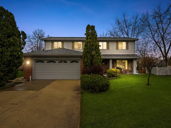 3 Lorraine Ave, Woodridge, IL 60517