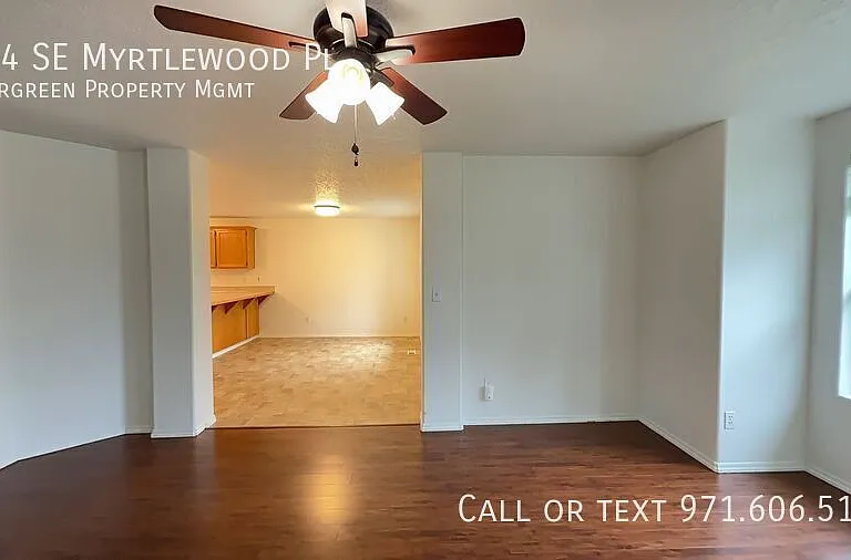 664 SE Myrtlewood Pl — Photo 28
