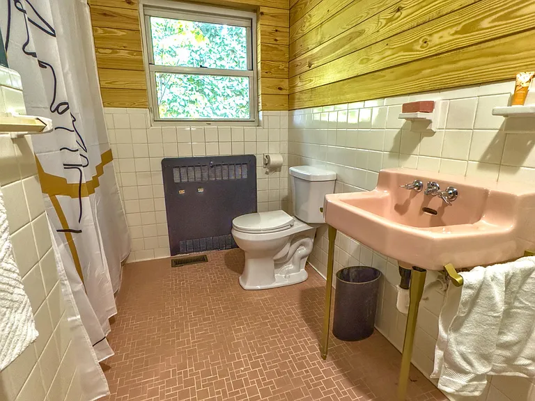 229 Pee Dee Ave — Photo 12