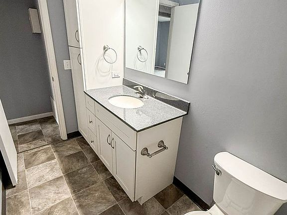 5th image of 1222 A St APT 11