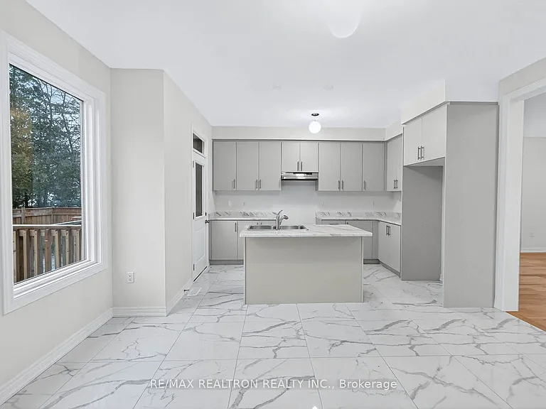 1 Wakefield Blvd — Photo 15