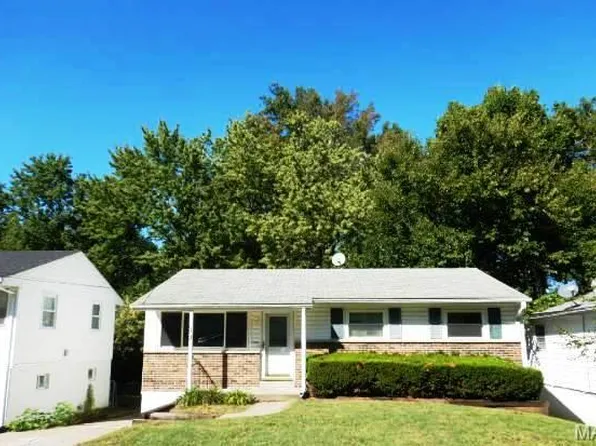 13 Barto Dr, Saint Louis, MO 63135