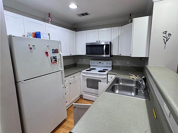 4th image of 490 Barnett Shoals Rd APT 920