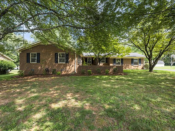 3rd image of 2306 Tinnell Ct