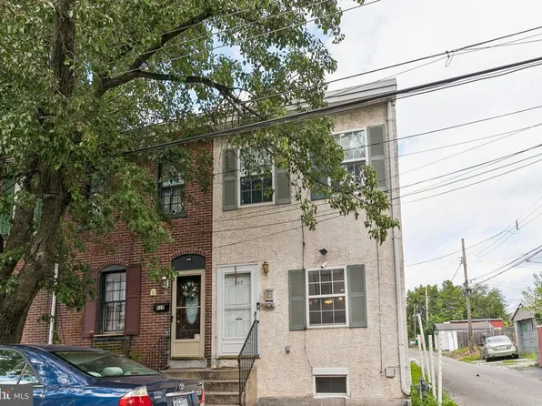 917 Jackson St, Norristown, PA 19401