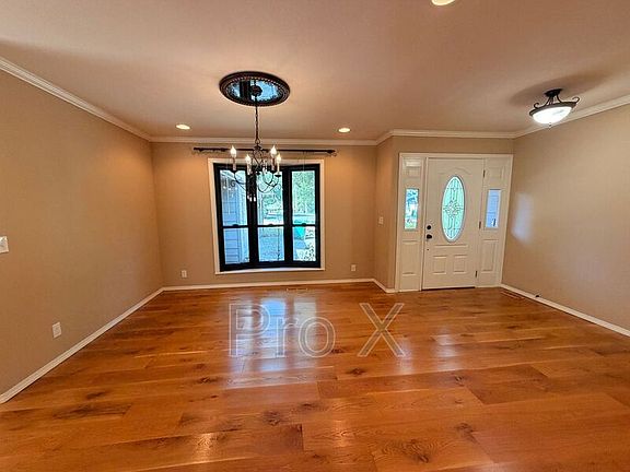 5th image of 23 Howard Pl