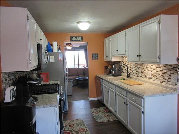 5th image of 200 Heroux Blvd Unit 1903