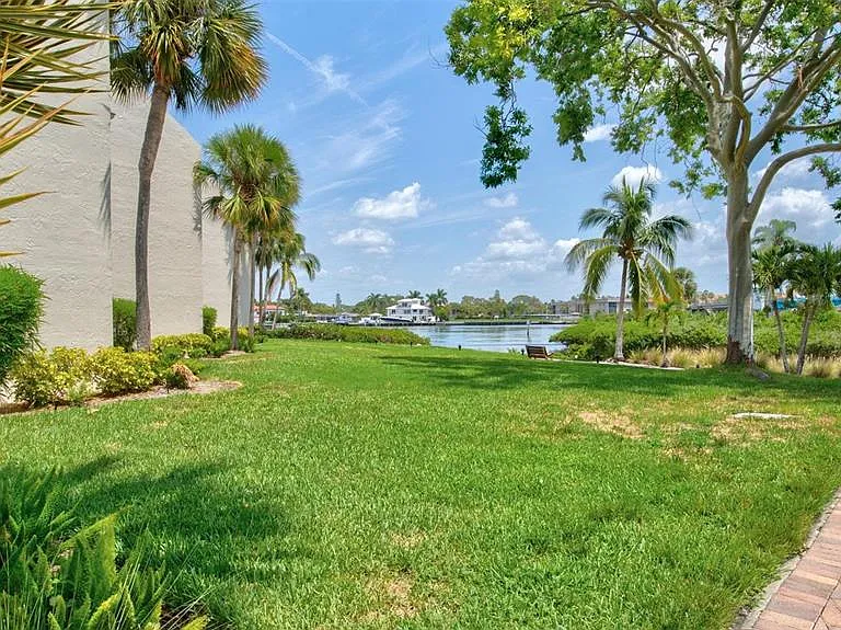 1700 Cove II Pl #310 — Photo 31