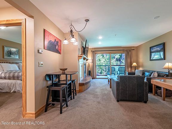 4th image of 2740 Shadowmoon Ln #215