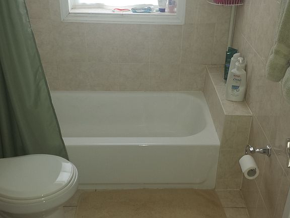 4th image of 766 Kingsland Ave #B