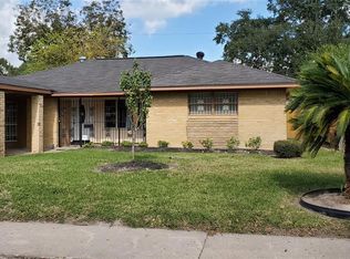 511 Gammon Dr, Houston, TX 77022