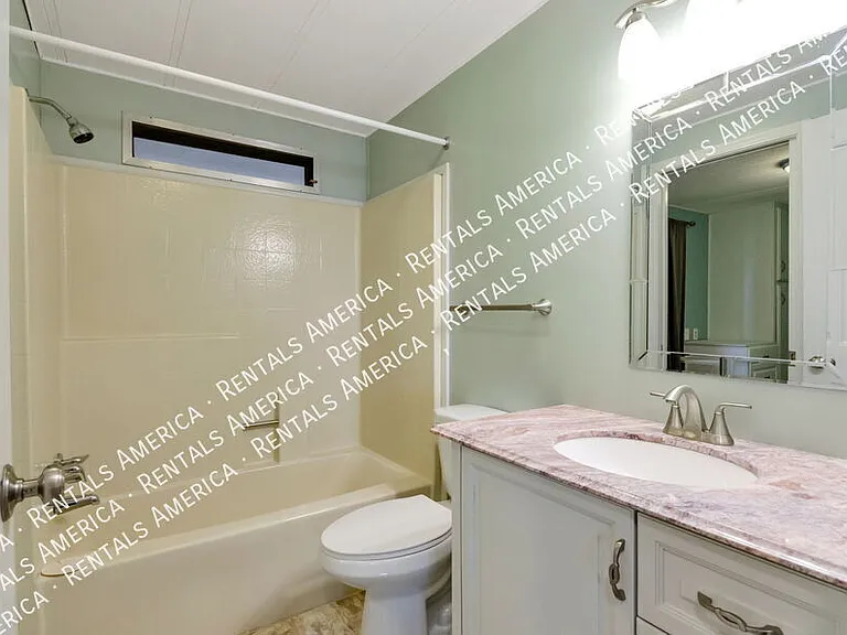 10684 N Stromboli Ave — Photo 13