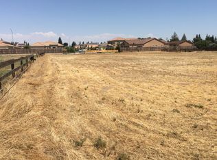 2263 Ashlan Ave, Clovis, CA