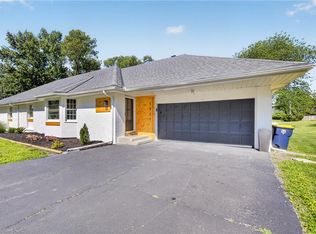 1011 Tam O Shanter Dr, Kansas City, MO 64145