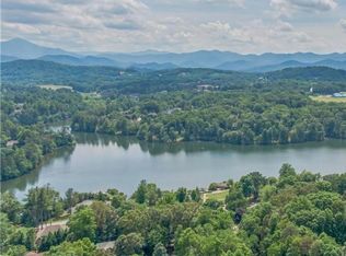 119 Mountain Dr, Biltmore Lake, NC 28715