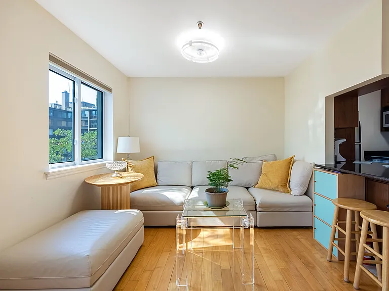 10 Palisade Ave #4C — Photo 6