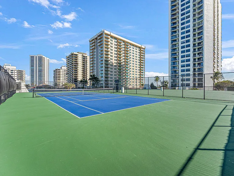 5420 N Ocean Dr #1703 — Photo 30