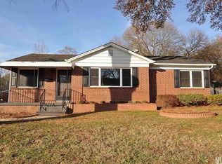 734 6th Ave SW, Hickory, NC 28602