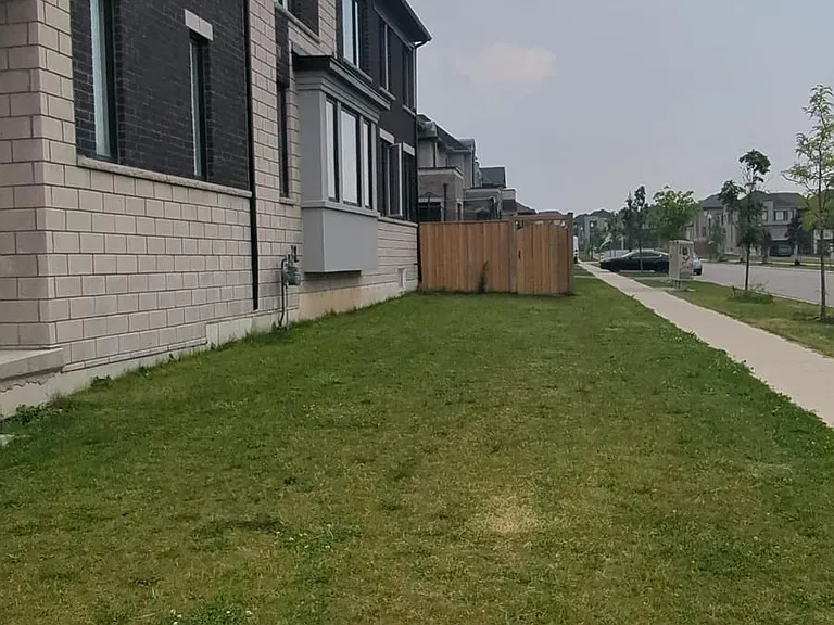 93 Mackay Dr — Photo 21