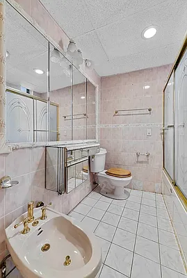 Rented by REAL New York | media 28