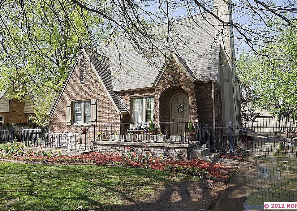 1st image of 1724 S Florence Pl