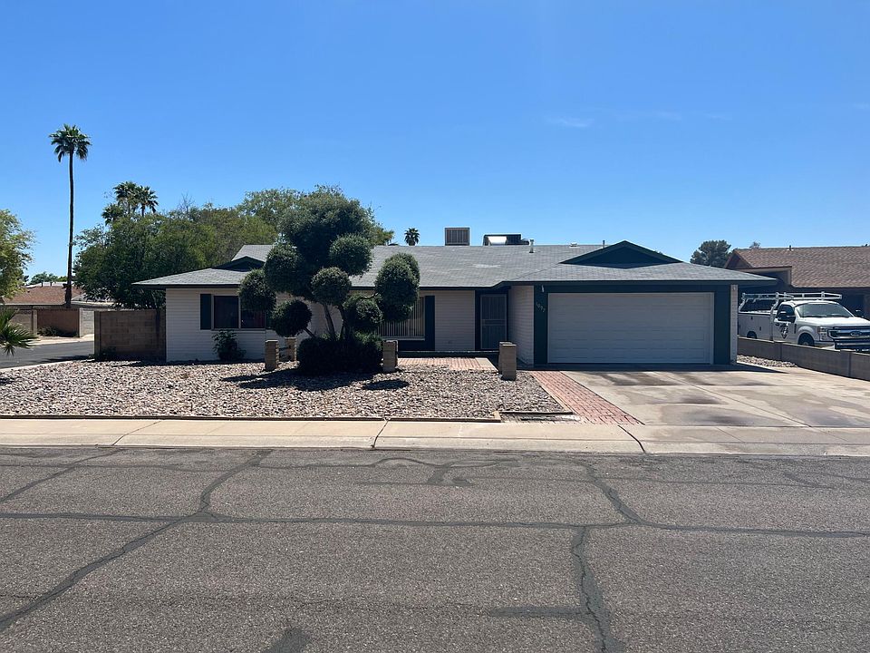 1st image of 1097 E Carter Dr