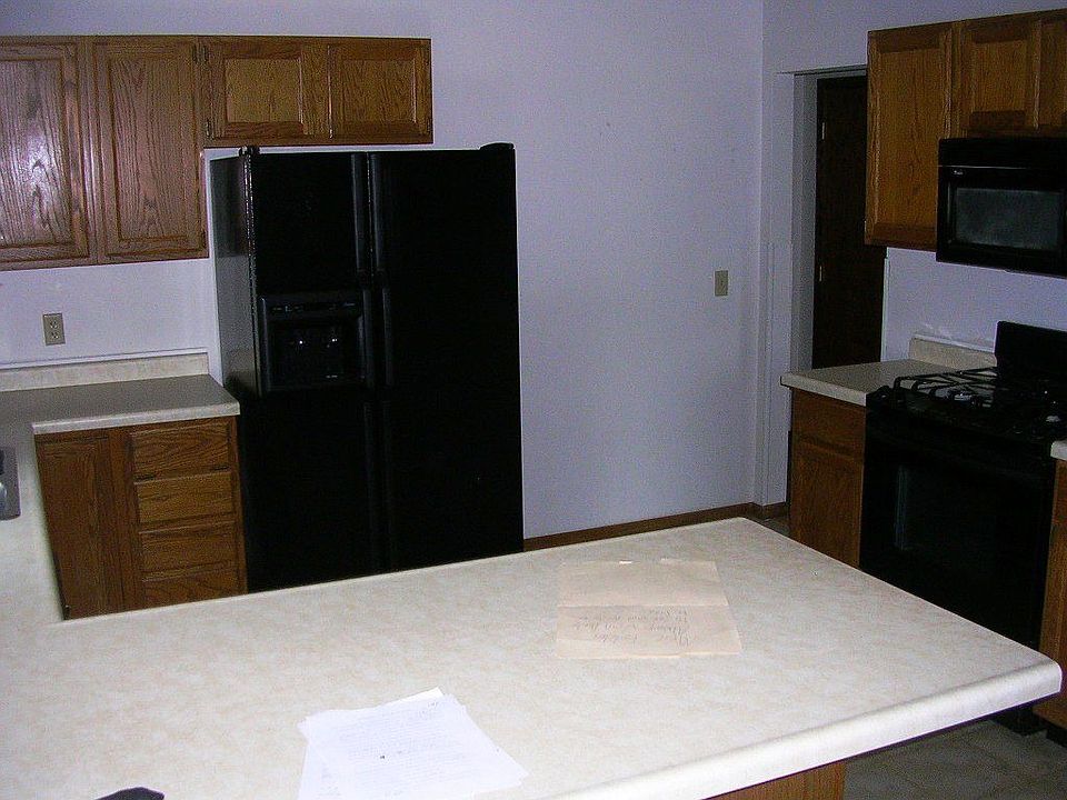 2nd image of 1306 Easter Ln