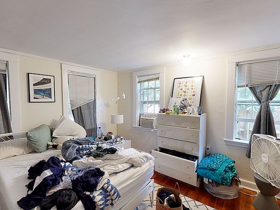 3rd image of 38 Gibson St #7B