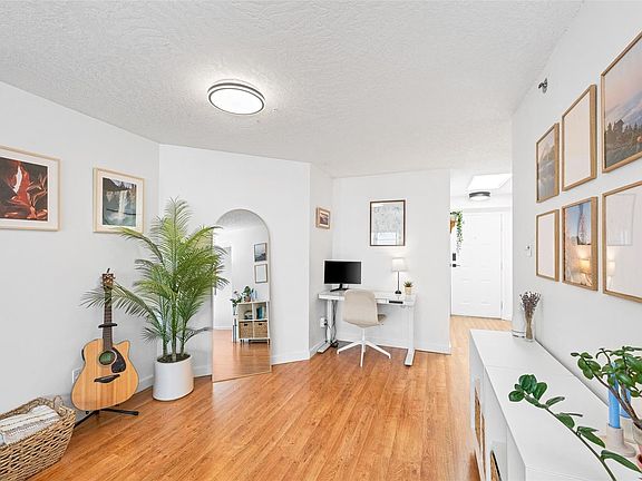 3rd image of 520 Dunedin St #409