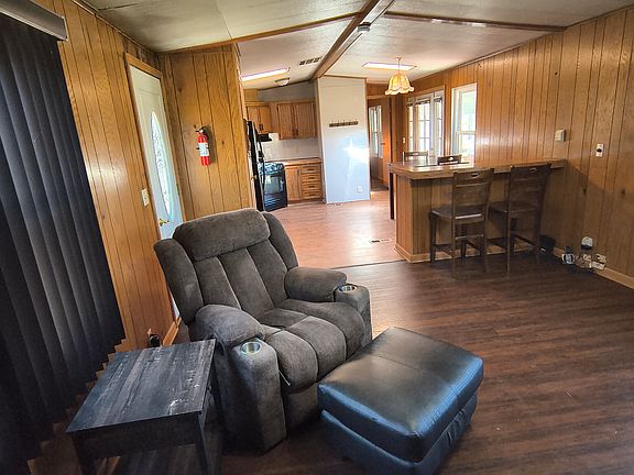 5th image of 162 Homestead Trl