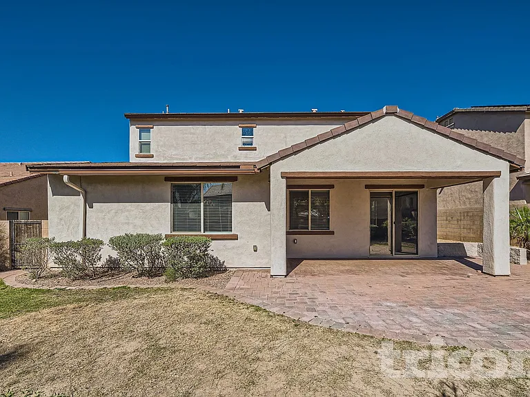 678 S Desert Haven Rd — Photo 2