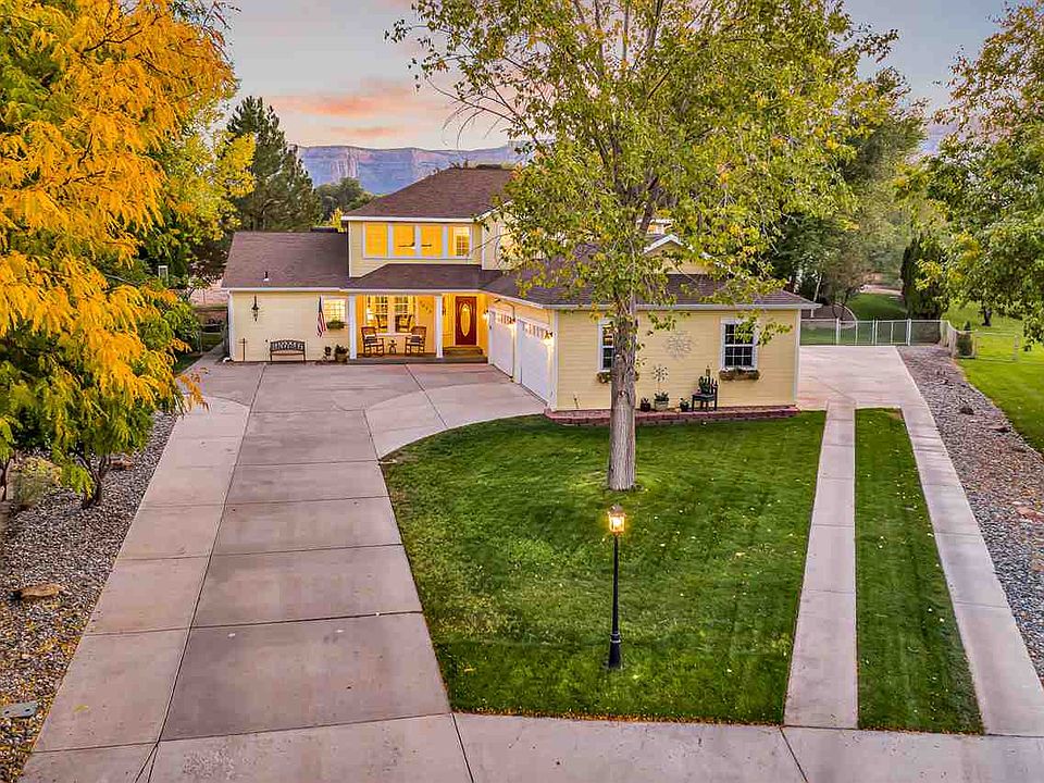 1st image of 2035 N Surrey Ct
