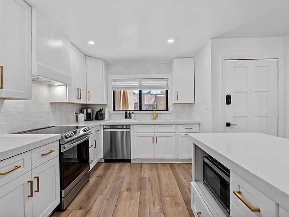 2nd image of 7316 N Via Camello Del Norte Unit 101