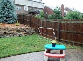 2348 Dogwood Trace Blvd, Lexington, KY 40514