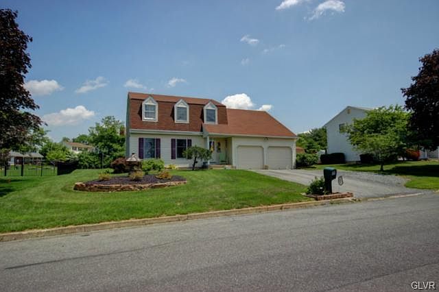 1st image of 2605 Meadow Lane Dr