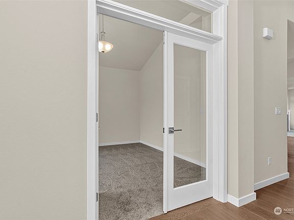 4th image of 841 Bodie Street SE