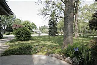 3rd image of 7701 Julie Dr
